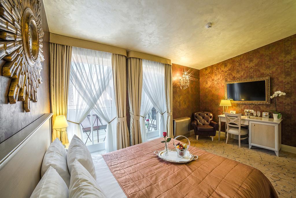 Imperial Hotel & Restaurant VNO Esterno foto